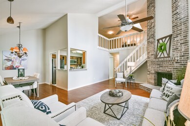 35 Hideaway Dr, Friendswood, TX 77546 - photo 4