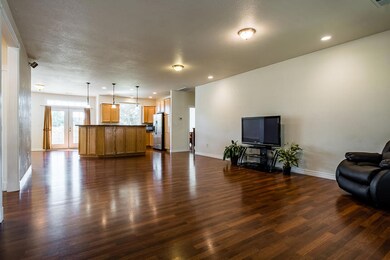 106 Laurelhurst-8