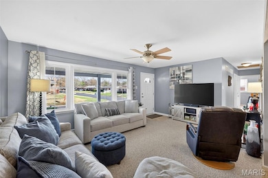 2501 Fair Oaks Dr, Saint Charles, MO 63301 - photo 4