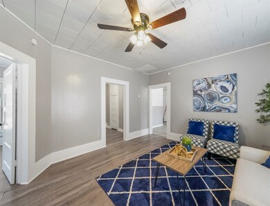 1129 5th St, Rosenberg, TX 77471 - photo 4