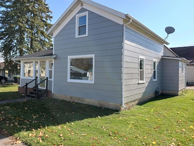 312 W Green St, Butler, IN 46721 - photo 4