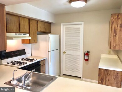 561 Shetland Ct unit 561, Sewell, NJ 08080 - photo 6