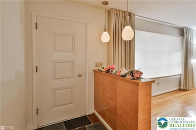 1327 Cobbler Ln, Allentown, PA 18104 - photo 5