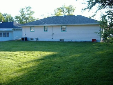 8915 Parrish Ave, Highland, IN 46322 - photo 7