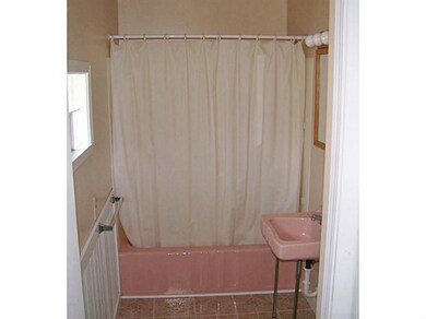 Full Bath.