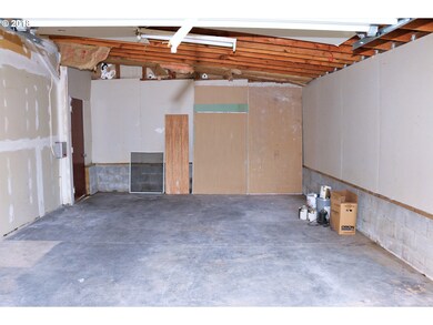 10781 Main St NE, Donald, OR 97020 - photo 7