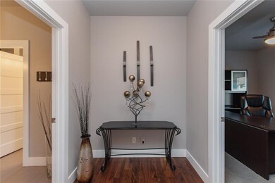 2921 Diamondhead Rd, Hiawatha, IA 52233 - photo 7