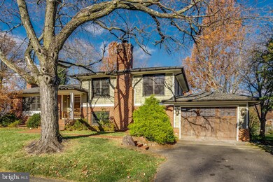 605 Manor Dr NE, Vienna, VA 22180 - photo 3