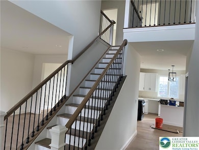 8868 Yorkshire Cir, Fogelsville, PA 18051 - photo 5