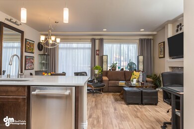 Living Area 7859-FULL