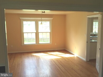 271 Deer Mountain Dr, Harpers Ferry, WV 25425 - photo 7