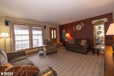 5489 Brobeck St, Flint, MI 48532 - photo 7