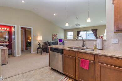 Kitchen/living room