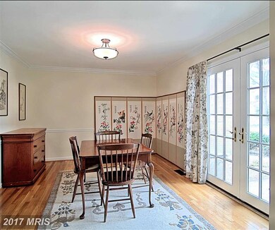 2087 Hopewood Dr, Falls Church, VA 22043 - photo 4