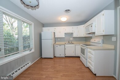 118 Chandler Dr, West Chester, PA 19380 - photo 5