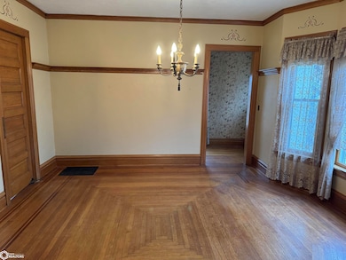 201 E Ohio St, Toledo, IA 52342 - photo 5