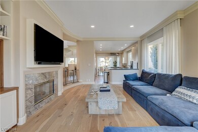 8225 Horseshoe Bend Ln, Las Vegas, NV 89113 - photo 3