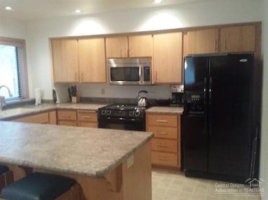 57383 Beaver Dr unit 35 D1, Bend, OR 97707 - photo 4