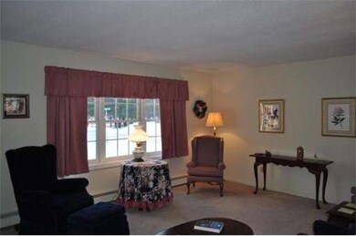 1 Thistle Ln, Worcester, MA 01602 - photo 4