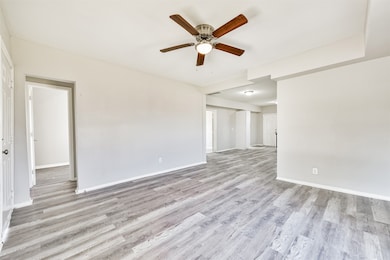 424 S Broadway St, La Porte, TX 77571 - photo 4