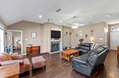 202 Ridge View Ct, Decatur, TX 76234 - photo 5