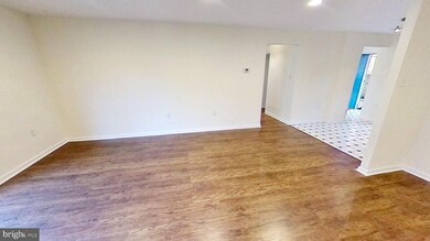 5936 Mayflower Ct, Alexandria, VA 22312 - photo 7