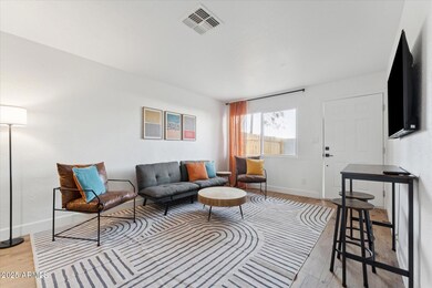 2739 E Tamarisk Ave unit 3, Phoenix, AZ 85040 - photo 4