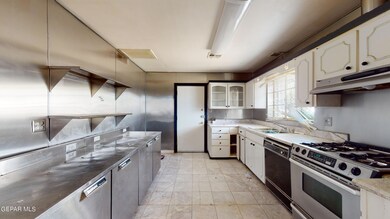 2414 Louisville Ave, El Paso, TX 79930 - photo 6