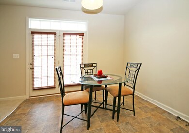 904 Hall Station Dr unit 201, Bowie, MD 20721 - photo 6