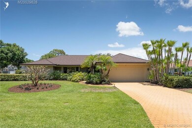 3 spacious bedrooms, 2 car garage with workbench!