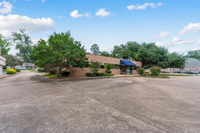 915 Judson Rd, Longview, TX 75601 - photo 4
