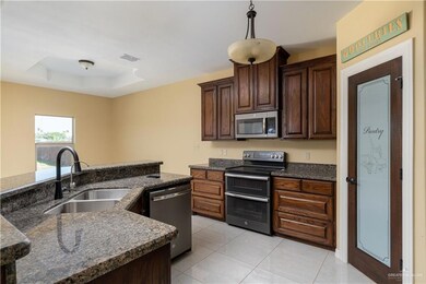 907 Villa Del Prado, Donna, TX 78537 - photo 6