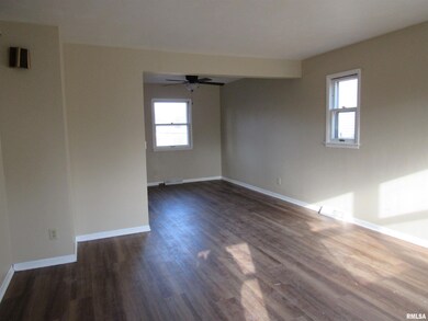 1622 Esplanade Ave, Davenport, IA 52803 - photo 3