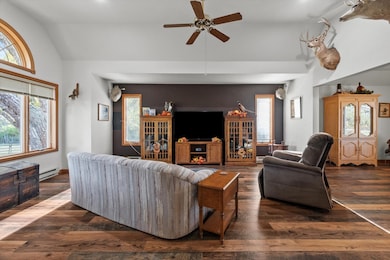 15344 Norrish Rd, Morrison, IL 61270 - photo 5