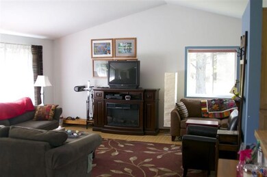 20746 Prince John Ct, Bend, OR 97702 - photo 5