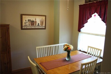 21 Cranberry Hollow unit 21, Enfield, CT 06082 - photo 5