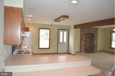 45840 Highway To Heaven Ln, Great Mills, MD 20634 - photo 2