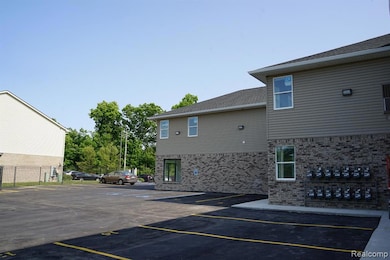 16515 W Outer Dr unit 2, Dearborn Heights, MI 48127 - photo 6