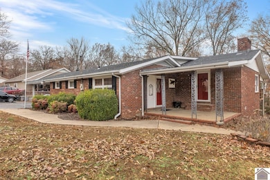 38 Elmhurst Ln, Murray, KY 42071 - photo 2