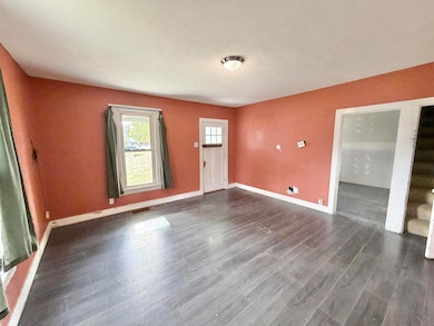 423 W 4th St, Byron, IL 61010 - photo 6