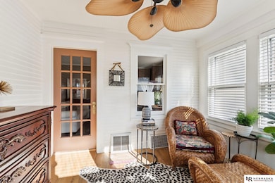 4216 Barker Ave, Omaha, NE 68105 - photo 4