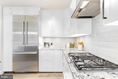 The Darcy unit 206, Chevy Chase, MD 20815 - photo 5