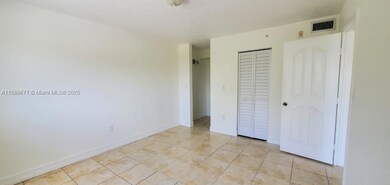 445 SW 11th St unit 203, Miami, FL 33130 - photo 5