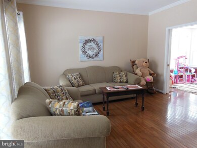 693 Zodiac Ln, Bunker Hill, WV 25413 - photo 3