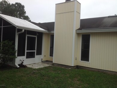 2551 Eiffel Cir W, Jacksonville, FL 32210 - photo 3