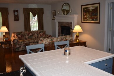 127 Broadmoor Dr, Hawley, PA 18428 - photo 5