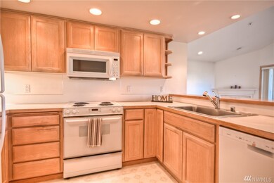 325 3rd Ave S unit 302, Edmonds, WA 98020 - photo 6