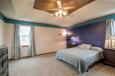 117 W Calico Dr, Raymore, MO 64083 - photo 6