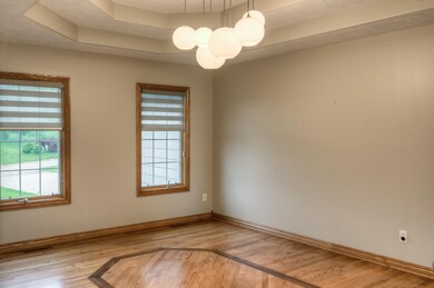 mls 17512 Collier Cir 04