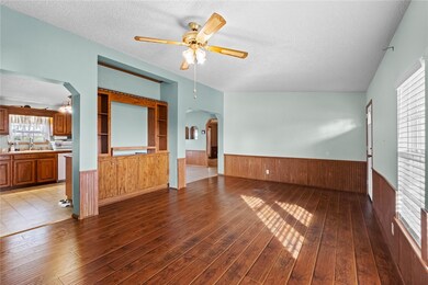 1991 N Colcord Ave, Colcord, OK 74338 - photo 6